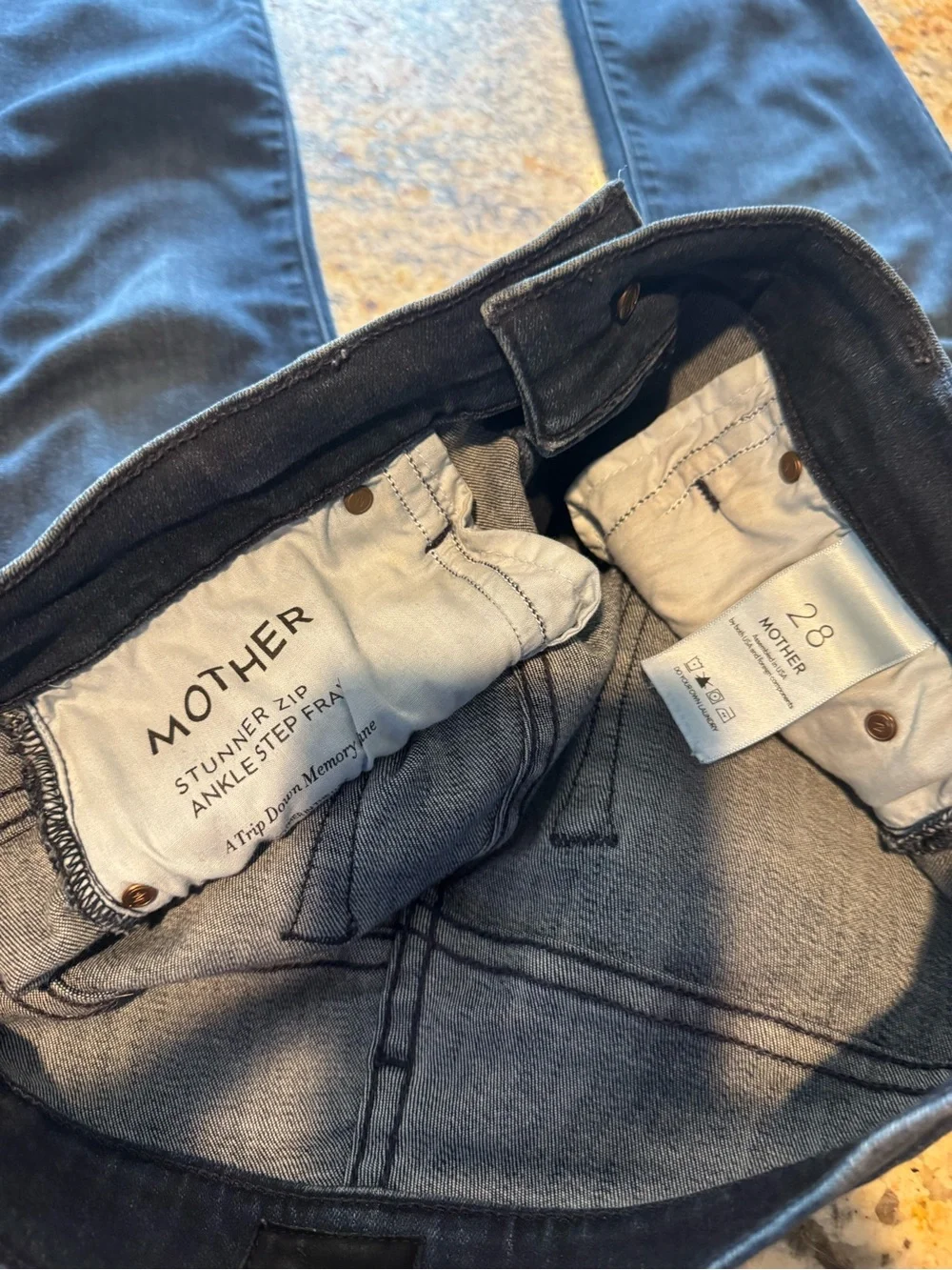 MOTHER Stunner Zip Ankle Step Fray Jeans - dark blue